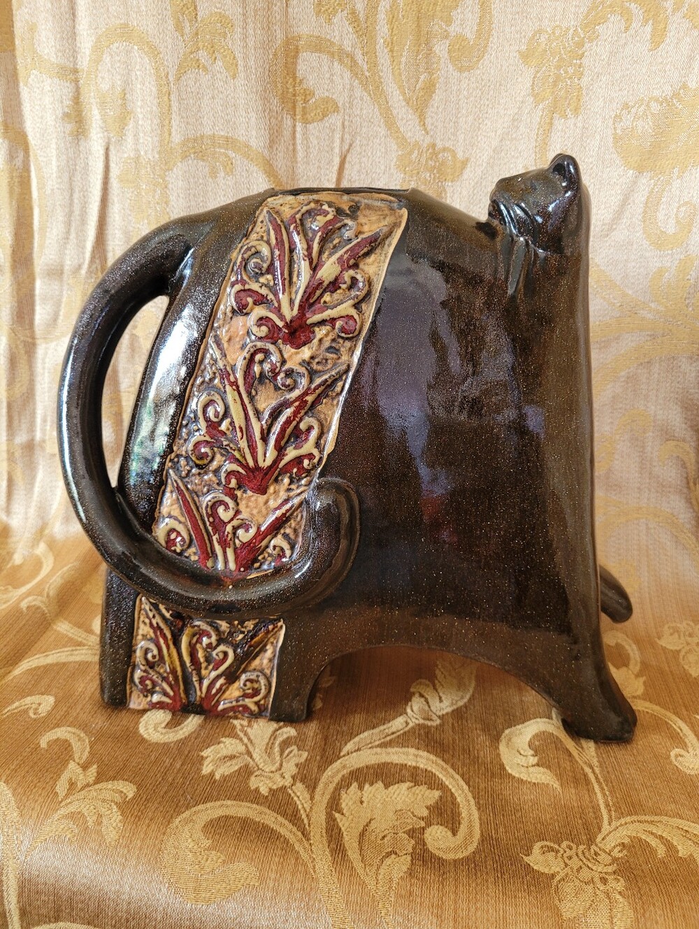 Vintage Stylized Cat Pottery Vase Ceramic Glitter Intricate Design Decoration